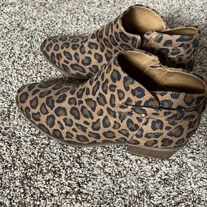 Old Navy ankle booties. Never worn.